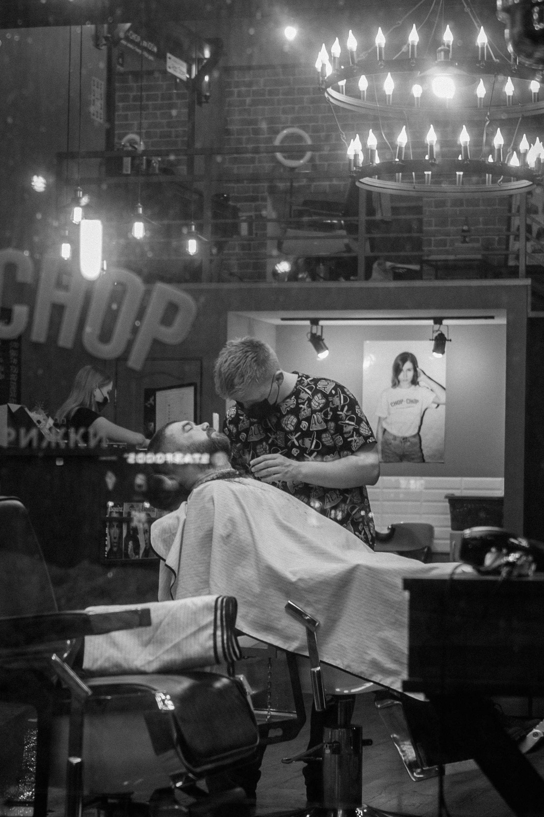 Exploring Barbershop Design Trends in 2024