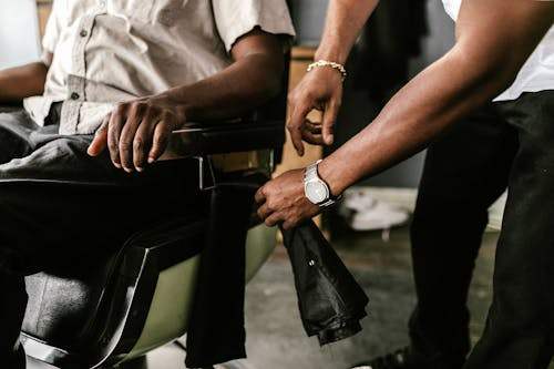 Reviewing the Latest in Eco-Friendly Barber Supplies