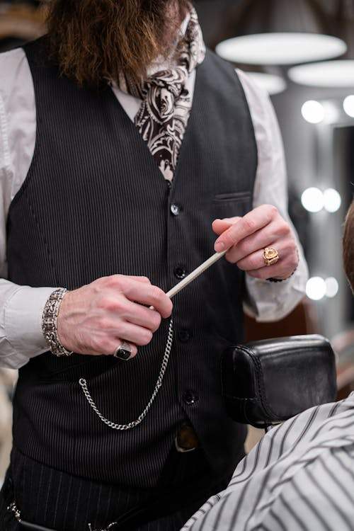 What feedback do clients typically give after using Marmara Barber products?