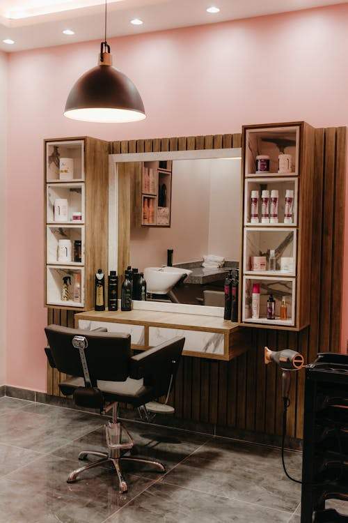 How to Choose the Right Barber Scissors for Precision and Durability