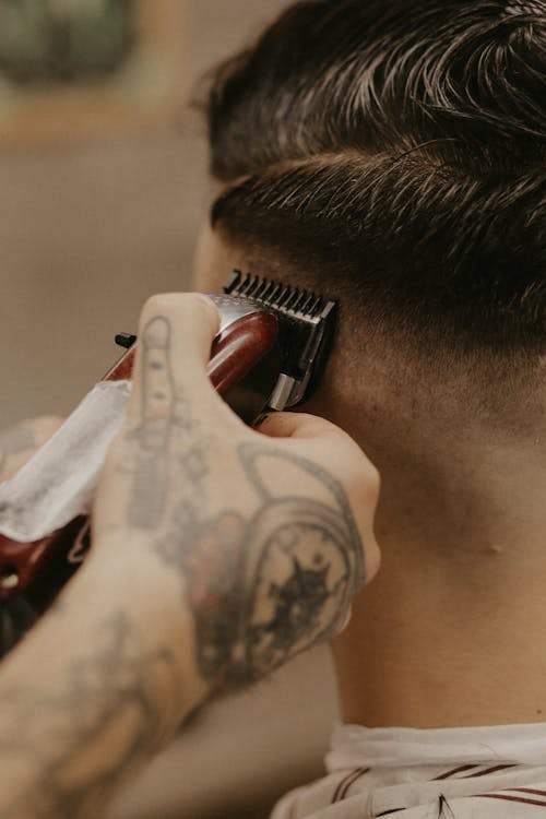 A Comprehensive Review of Innovative Salon Equipment for 2025