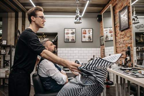 Review: Best Hair Clippers for Professional Barbers on the Go