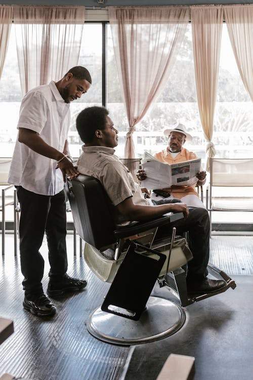 How to Create a Luxurious Salon Experience with the Right Supplies
