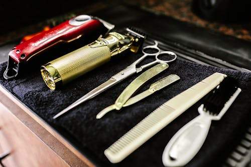 How to Choose the Best Derby Razor Blade for Your Needs