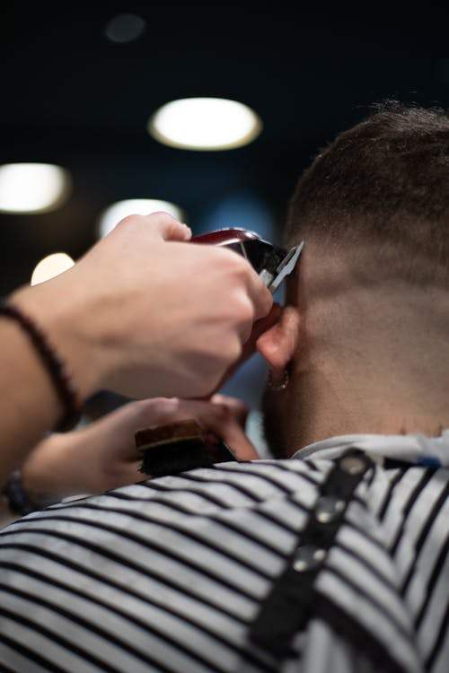 How to Build a Complete Barber Supply Kit for New Entrepreneurs