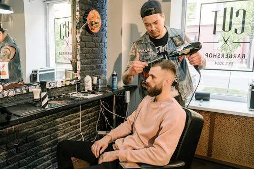 Essential Tips for Maintaining a Clean and Modern Barber Shop