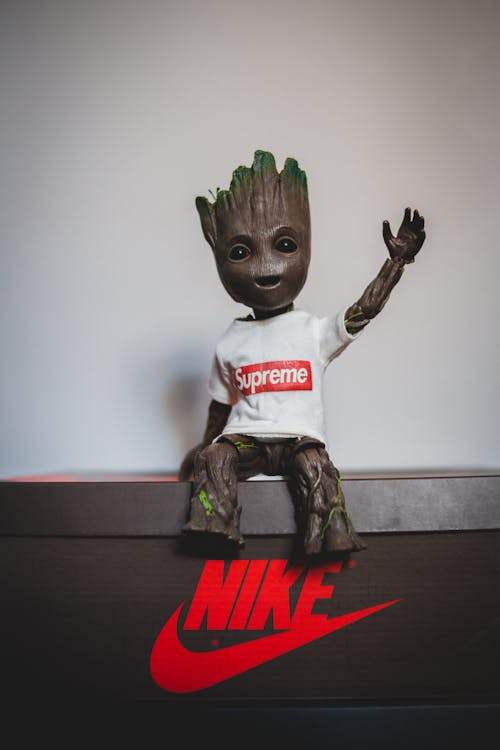 What are the best tools for cutting long hair?