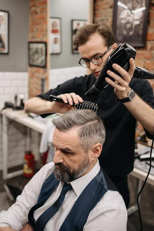 A Guide to the Best Barber and Salon Brands of 2025