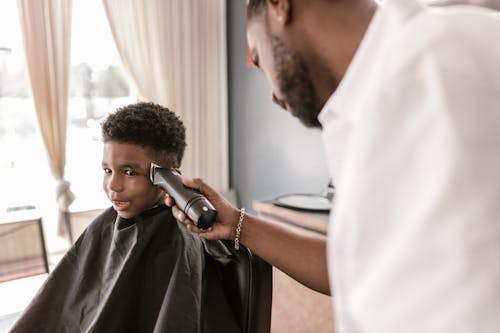 Comparing Gummy Professional Hair Products to Natural Alternatives