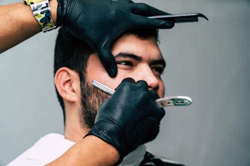 Top 10 Must-Have Tools for Professional Barbers