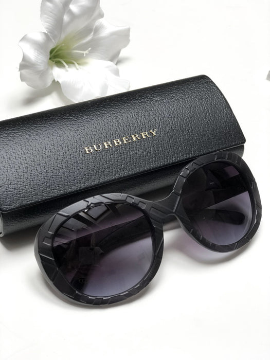 Burberry BE 4218 3581-8G - Mat Gris-Gris Dégradé par Burberry pour Femme - 56-21-140 mm Lunettes de soleil