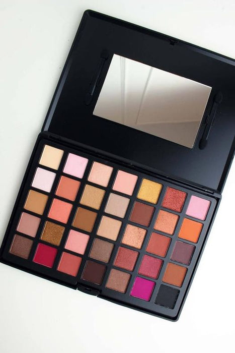 BEAUTY TREATS Dawn to Dusk Eye Palette