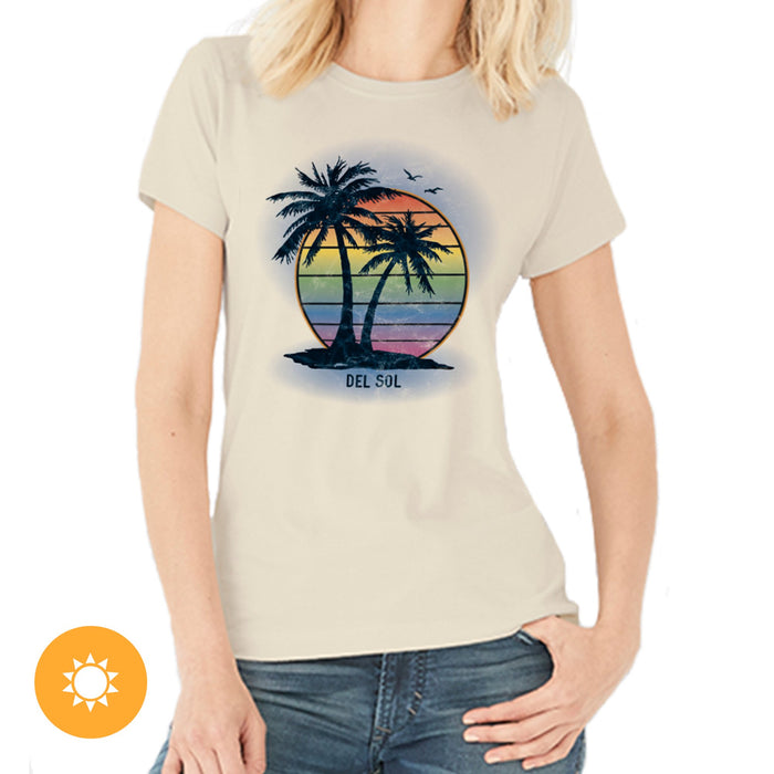 T-shirt ras du cou pour femmes - Island Palm Sunset - Beige par DelSol pour femme - T-shirt 1 pièce (Grand)