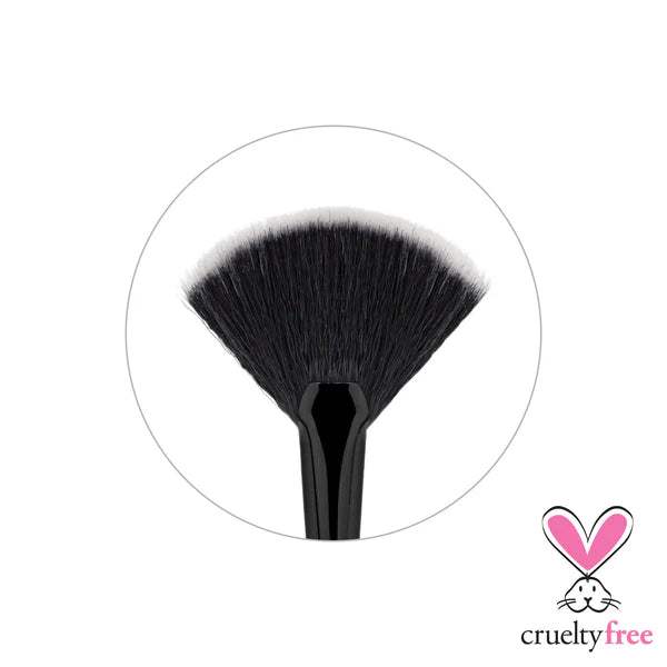 L.A. COLORS Cosmetic Brush - Highlighter Fan