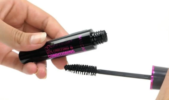 CITY COLOR Volumizing & Conditioning Mascara