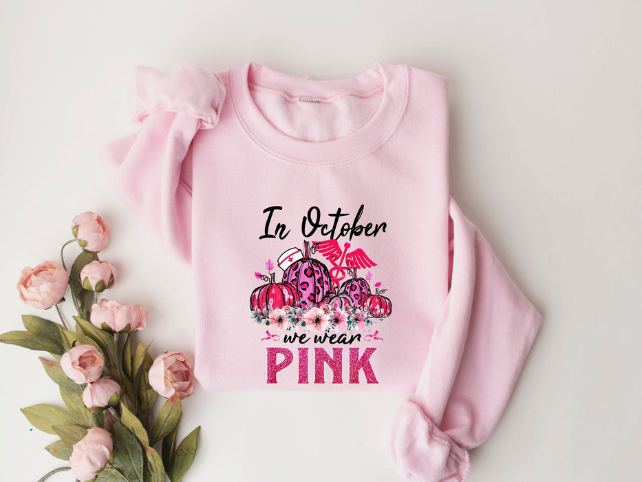 En octubre usamos camisa rosa, concientización sobre el cáncer de enfermera, apoyo a la familia contra el cáncer, camisa con lazo rosa, camisa de lucha contra el cáncer, sudadera rosa del día