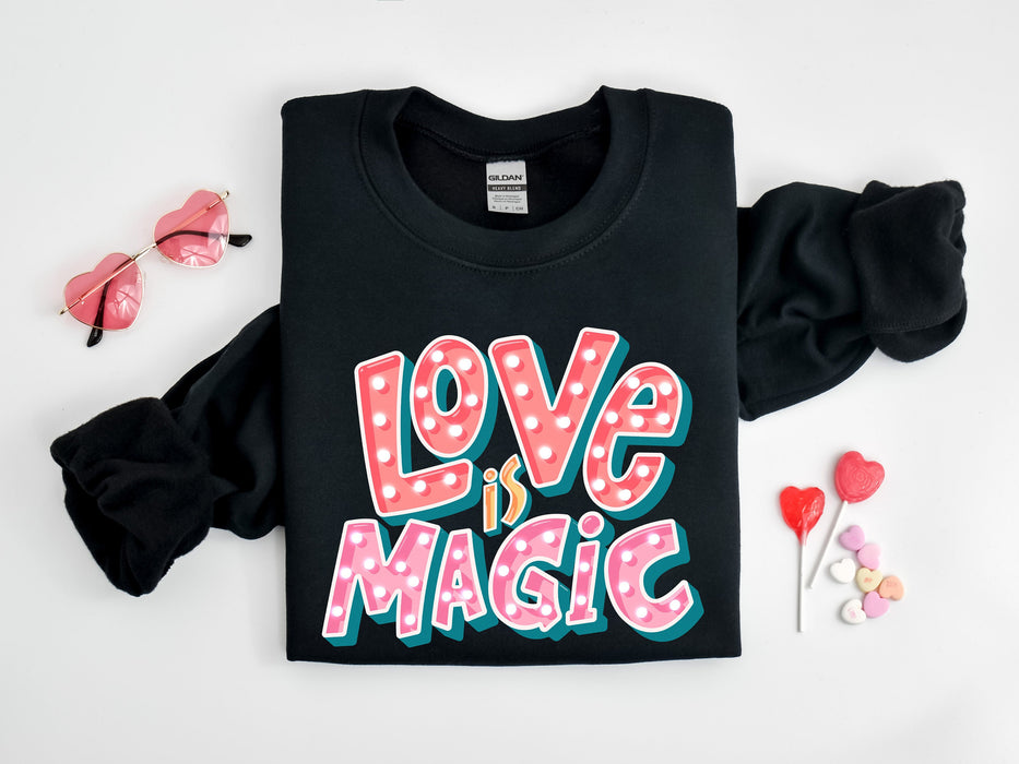 El amor es sudadera mágica, camisa del día de San Valentín, camiseta del amor es amor, camisa de bulbo de marquesina, camisa de pareja de amor, camisa de cita de amor
